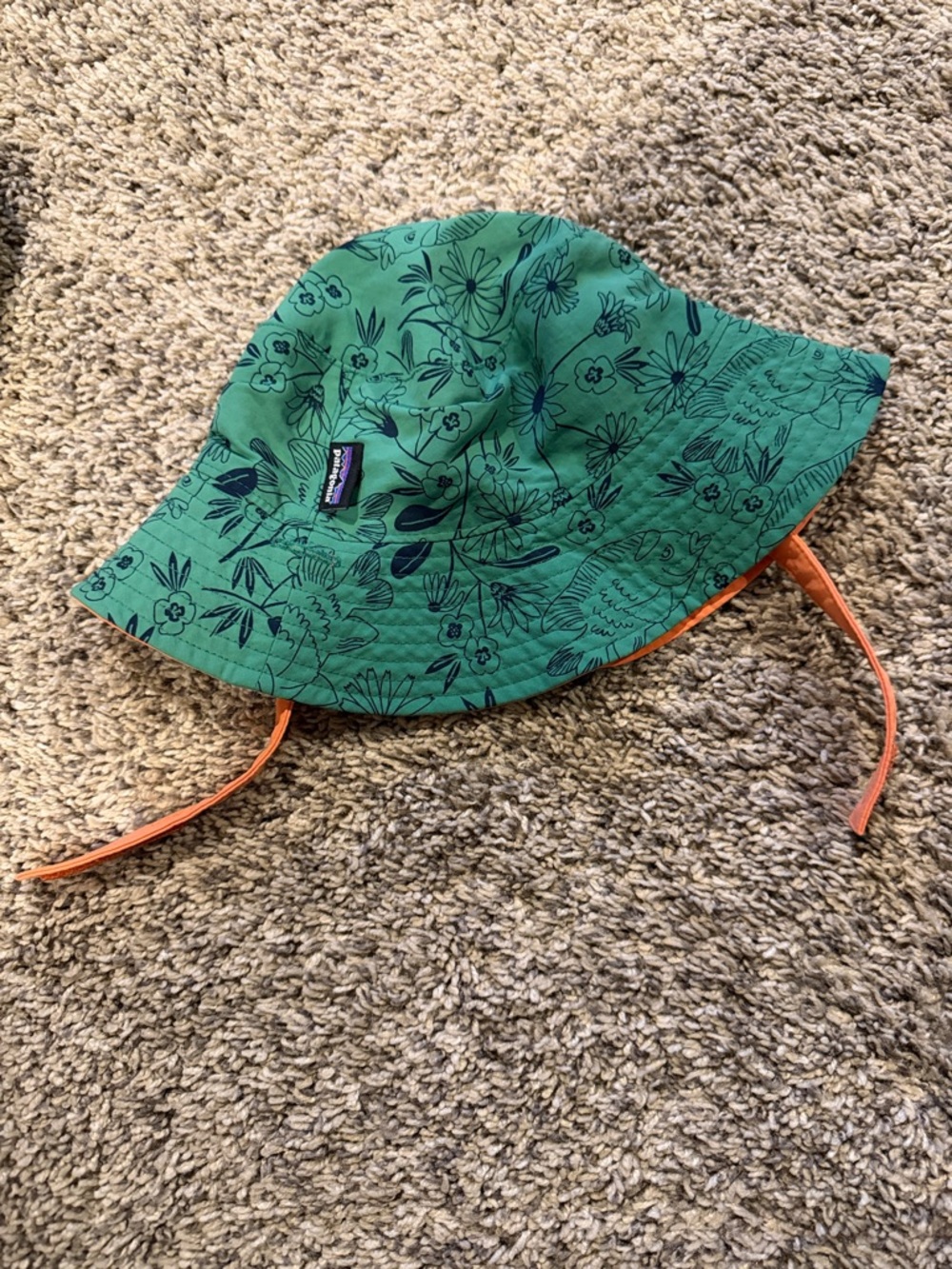Patagonia Baby Reversible Baggies Hat – 6–12 Months
